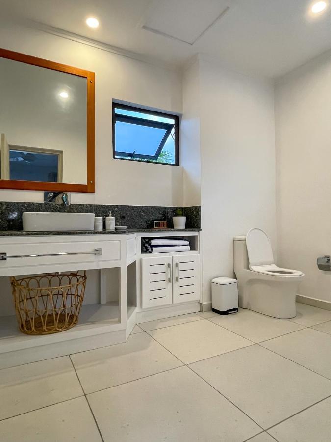 Nautilus Apartments Anse Royale Exterior foto