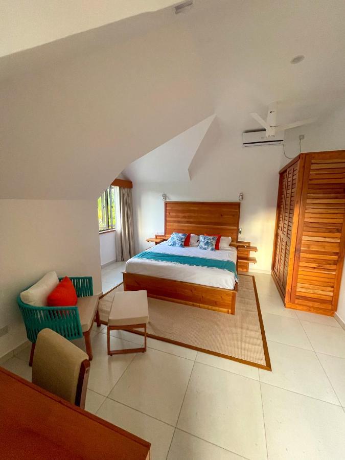 Nautilus Apartments Anse Royale Exterior foto